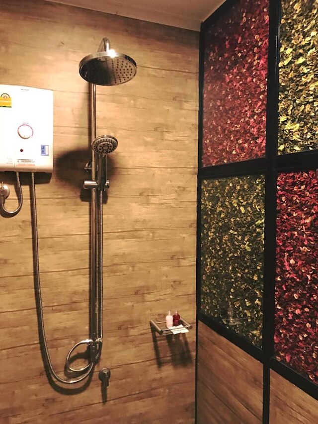 ブルー スカイ ラフト アット カーンチャナブリ