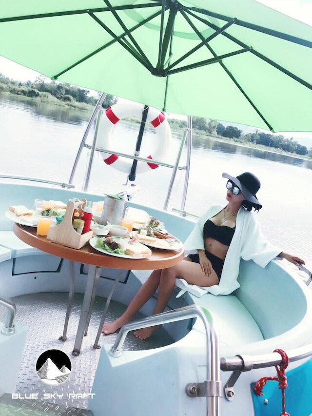 ブルー スカイ ラフト アット カーンチャナブリ