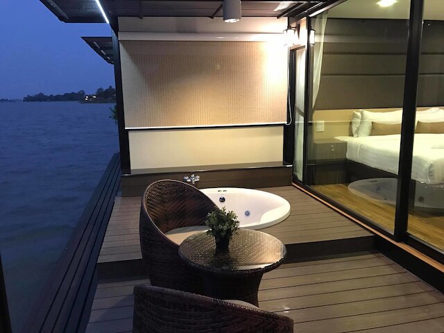 ブルー スカイ ラフト アット カーンチャナブリ