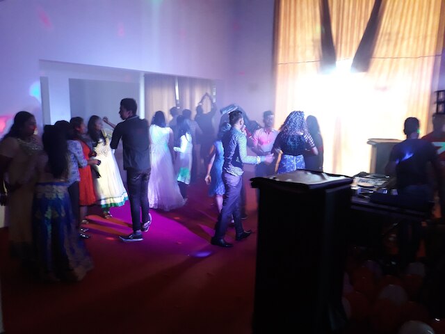 ザ キングストン ホテル