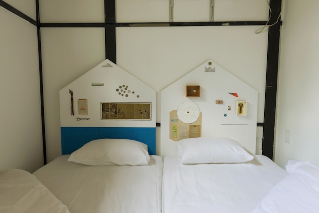 Hostel YUIGAHAMA + SOBA BAR