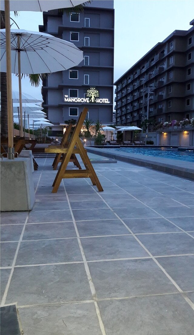 ザ マングローブ ホテル