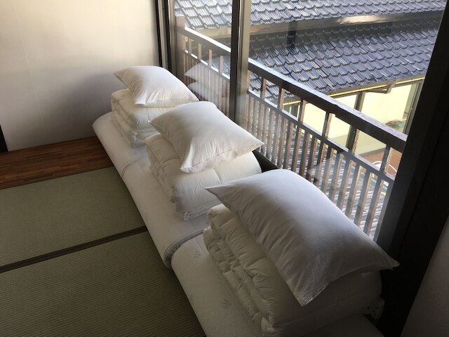 フワダム イン - ホステル