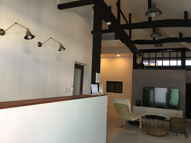 フワダム イン - ホステル