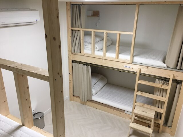 フワダム イン - ホステル