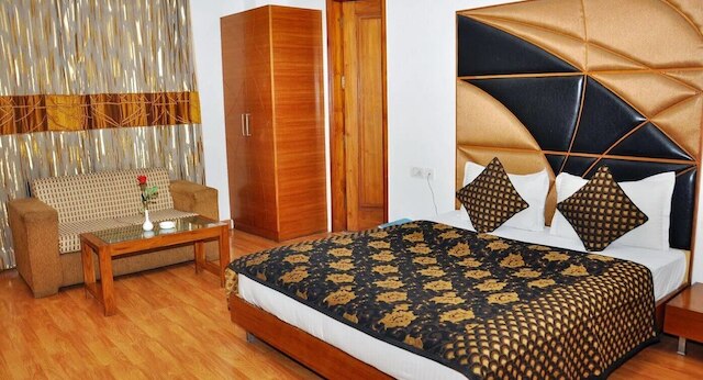 ハリズ コート ラジパット ナガー