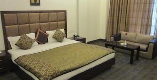 ハリズ コート ラジパット ナガー