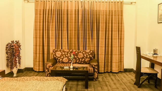 ハリズ コート ラジパット ナガー