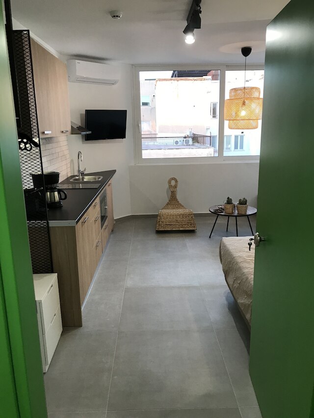 ザ アテニアンズ モダン アパートメンツ