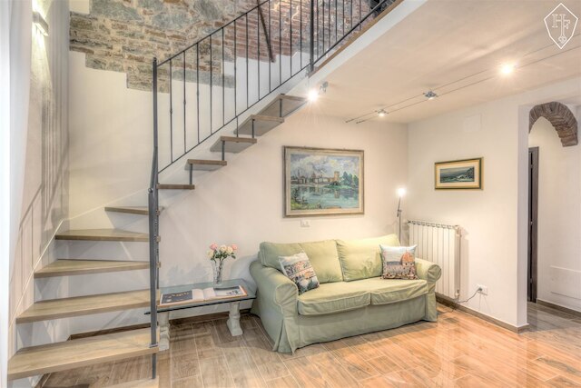 シニョーリア エレガント バイ Mmega