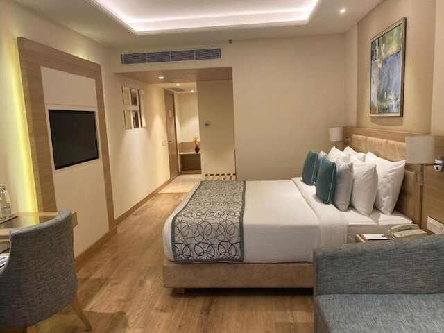 ゴールデン サロヴァー ポルティコ アムリトサル