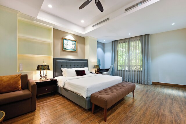 サムロイヤルアパートメント