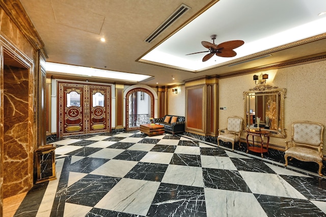 サムロイヤルアパートメント