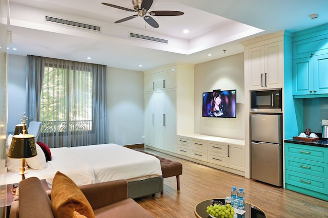 サムロイヤルアパートメント