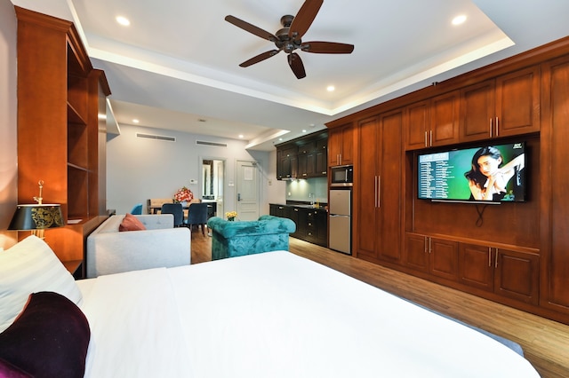 サムロイヤルアパートメント