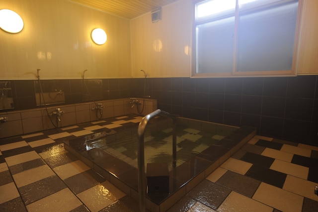 源泉の宿 まるいし