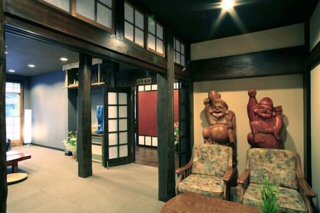 源泉の宿 まるいし