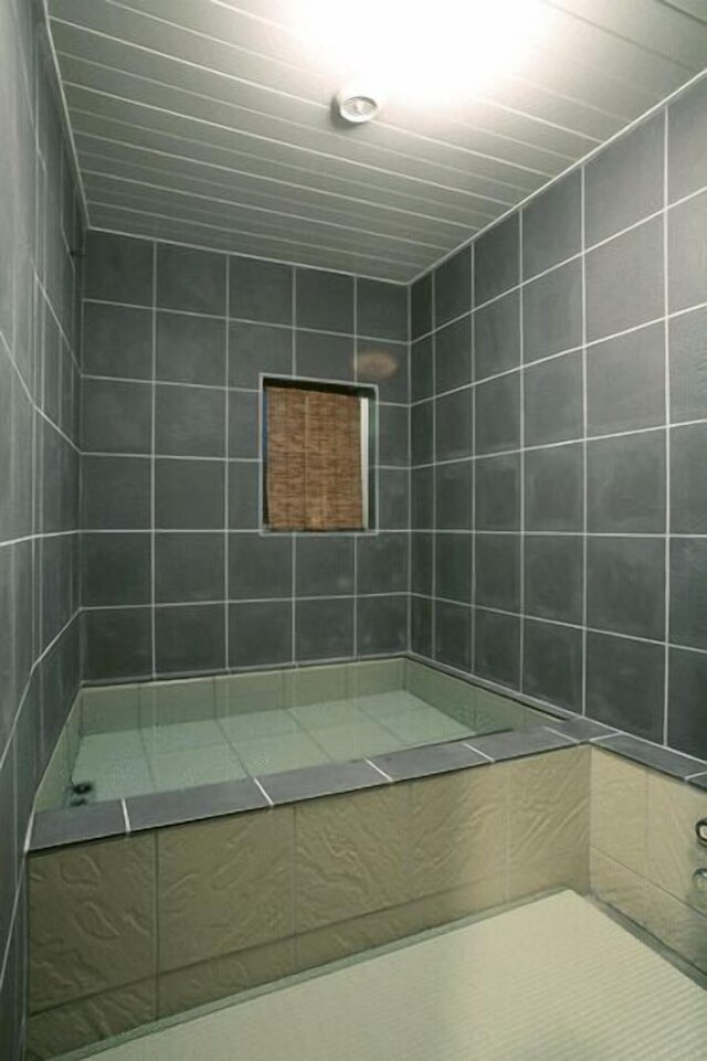 源泉の宿 まるいし