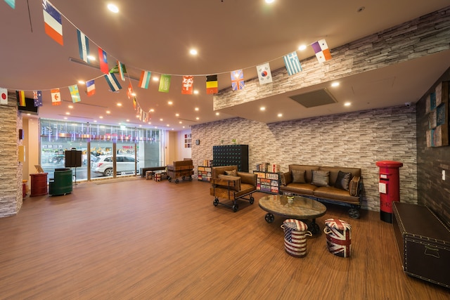 スカイワン ホテル (天艺商旅)