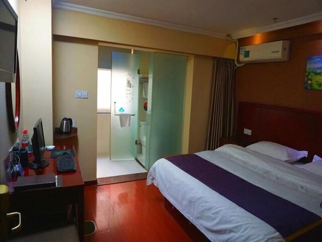 グリーンツリー イン西安ベル アンド ドラム タワー フード ストリート アンシエント シティ ウォール 西門 エクスプレス ホテル (格林豪泰西安西大街西门快捷酒店)