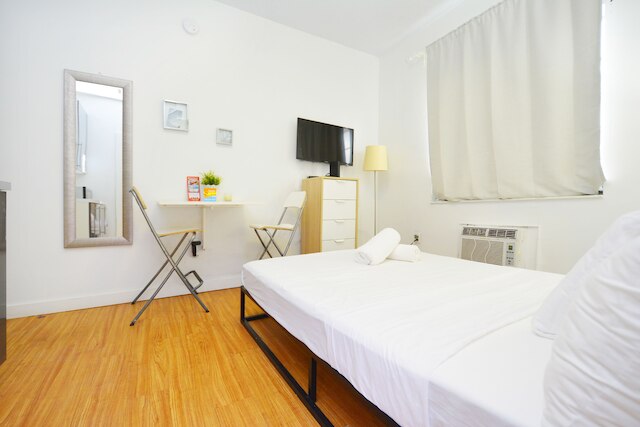 335 オーシャン ウォーク アパートメンツ