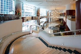 B P インターナショナル (竜堡国際)