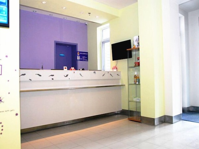 ビーステイ 瀋陽 フォービドゥン シティ フアンヤン ゲート サブウェイ ステーション (百時快捷酒店 懷遠門店)