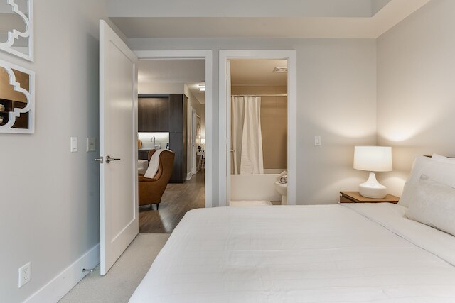 クイックステイ - ブレステイキング 3 ベッドルーム イン ザ ハート オブ ダウンタウン