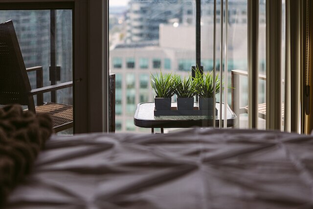 クイックステイ - ジョージアス 2 ベッドルーム イン ザ ハート オブ ダウンタウン