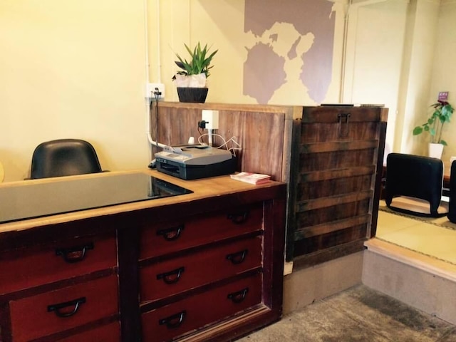 サナインタウン