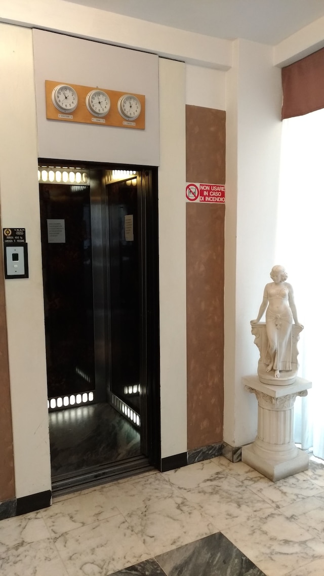 ホテル ビクトリア