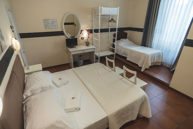 ホテル ビクトリア