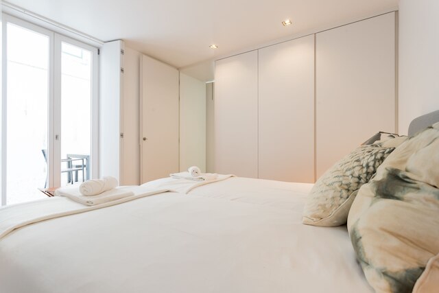 シアード スタジオ アンド 1 ベッドルーム アパートメント - バイ LU ホリデイズ