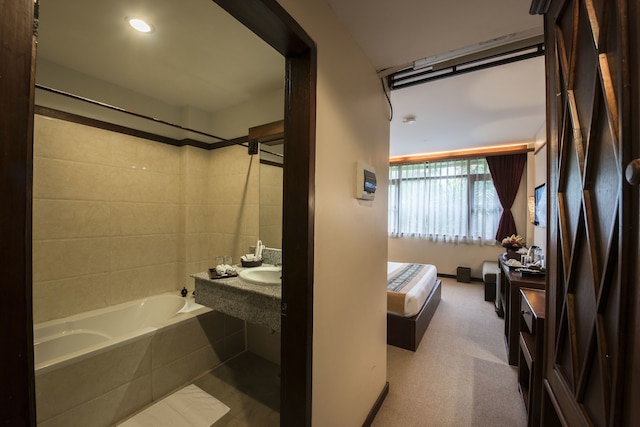 シュウェ イエ プウィント ホテル