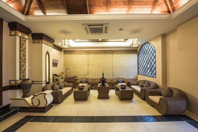 シュウェ イエ プウィント ホテル