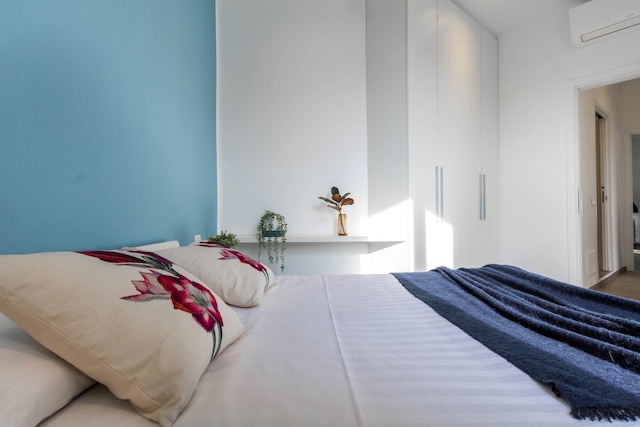 JOIVY ヴィア マッツィーニ