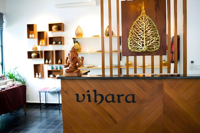 ヴィハラ ザ シティ オブ テンプルズ