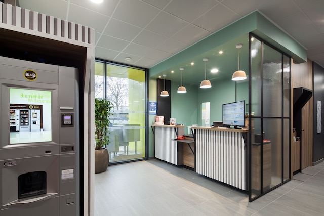 B&Bホテルナンテールリュエルマルメゾン