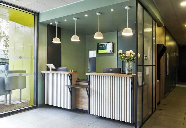 B&Bホテルナンテールリュエルマルメゾン