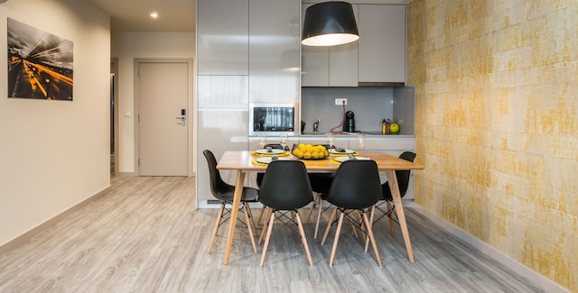 インアパートメンツ - パッソス マヌエル