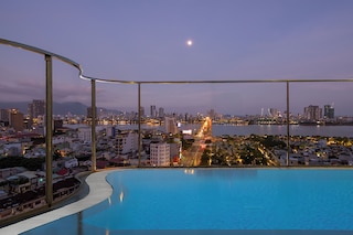 ミティサ オテル ダ ナン - ニア ドラゴン ブリッジ