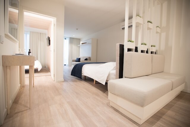 アルマダ ワイン ハウス