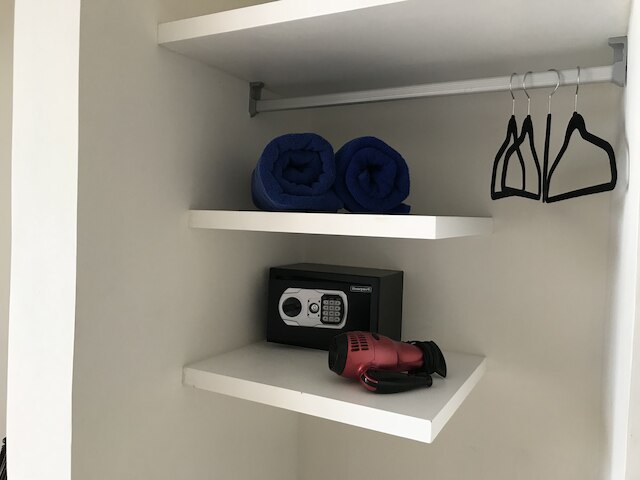 オーシャン ビュー アパートメンツ - インクレイブレ