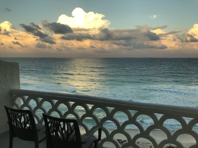 オーシャン ビュー アパートメンツ - デリシア