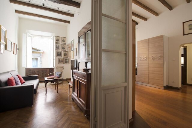 UR-NEST クラヴァトーレ - ピアッツァ マッジョーレ コレクション