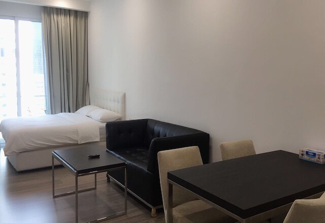 シティ レジデンシーズ プレミアム スタジオ B. ケイロン