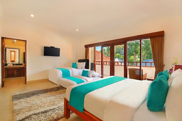 ヴィラ デ リーザ セミニャック ビーチサイド