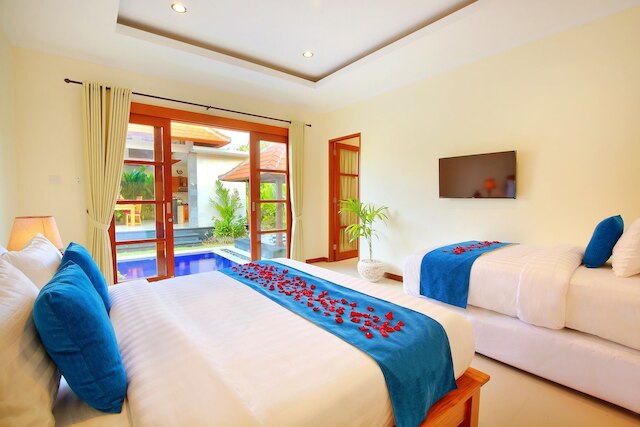 ニコラ ヴィラ セミニャック ビーチサイド