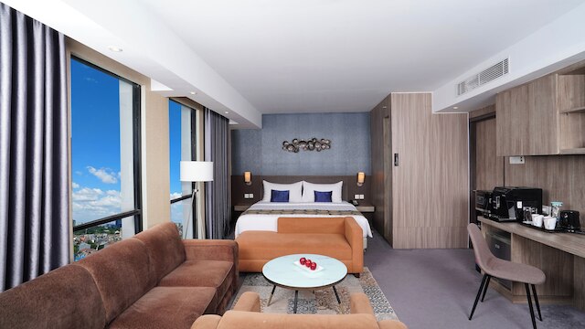 アストン イン パンダナラン - スマラン