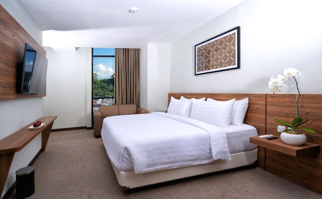 アストン イン パンダナラン - スマラン